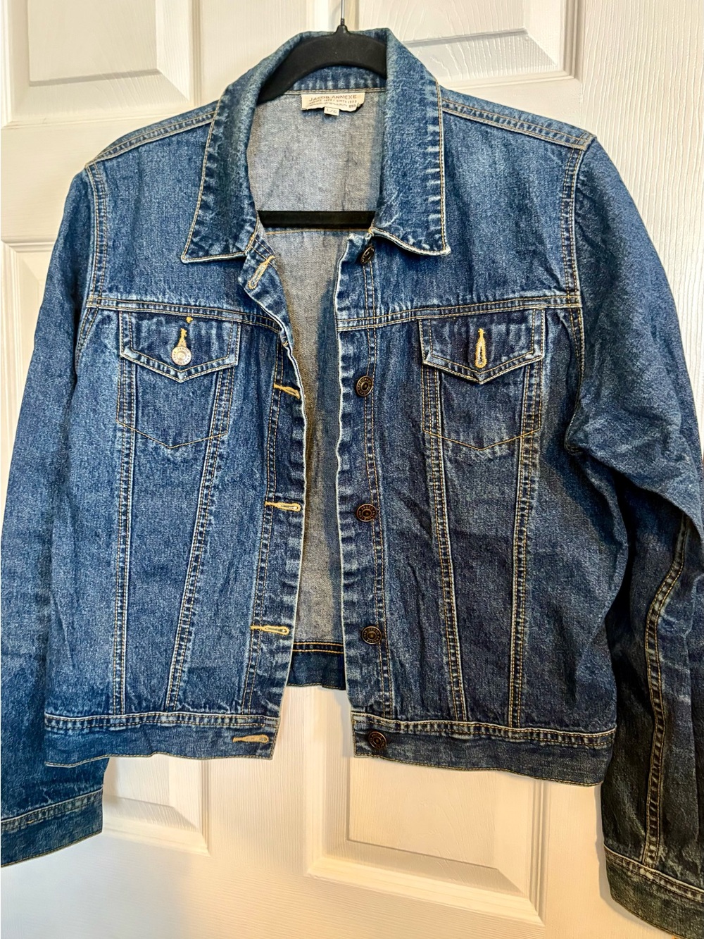 Women's Classic Denim Jean Jacket - Blue